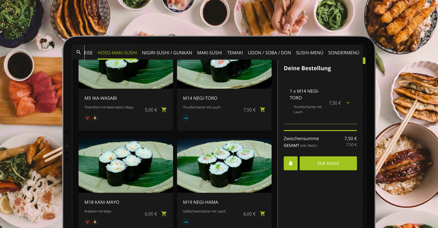 Digitale Speisekarte zur Auswahl von Hoso-Maki-Sushi auf einem Tablet-Bildschirm